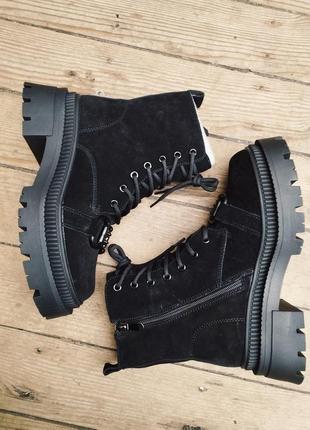 Женские зимние черные замшевые ботинки на толстой подошве, нат замша, 36-40р3 фото