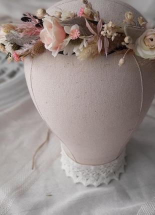 Венок для фотоссесии в розовых и белых тонах