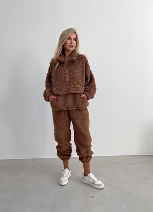 Костюм жіночий тедді кольори