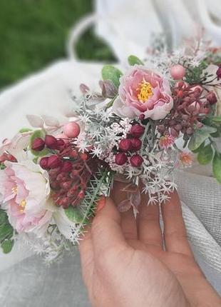 Венок свадебный в розовых и марсала тонах
свадебный венок. венок с полевых цветов. венок с эвкалипта.2 фото