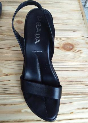 Босоніжки prada (італія)