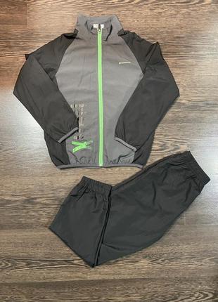 Спортивний костюм для підлітка