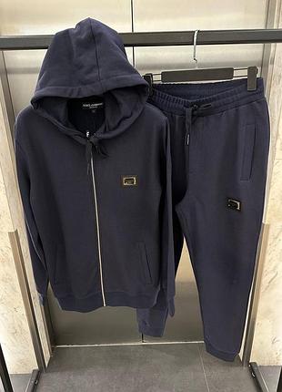 Спортивний костюм