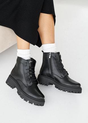 Жіночі черевики зимові чорні, натуральна шкіра, на шнурівці та блискавці