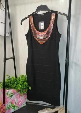 Платье черное бандажное платье на очень стройную девушку с африканскими мотивами бисер4 фото