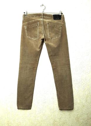 Sisley брендовые джинсы вельветовые мелкий рубчик слим фит бежевые/оливковые демисезон мужские6 фото