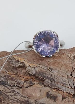 Кольцо серебряное "императрица" с крупным фиолетовым цирконием 925 пробы арт. 042582 фото