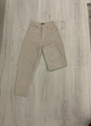 Вельветові джинси  у бежевому кольорі, 38 розмір