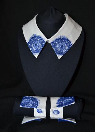 Білий набір з синім мереживом