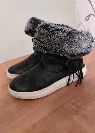 Ботинки на девочку,осенни