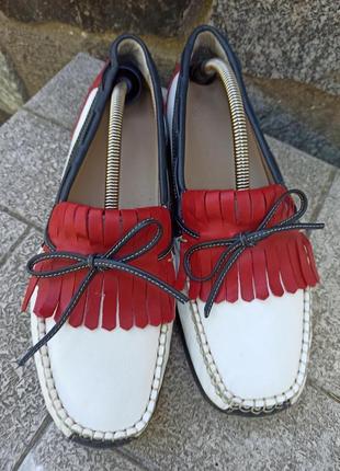 Кожаные  мокасины