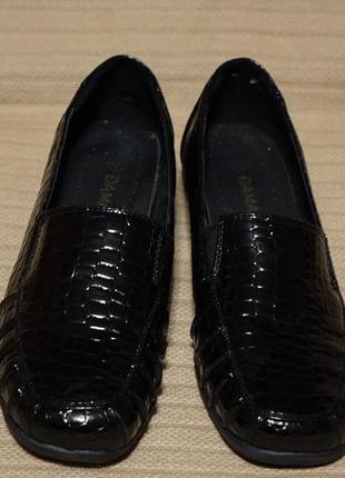 Красивые черные лакированные туфли damart франция 42 р.4 фото