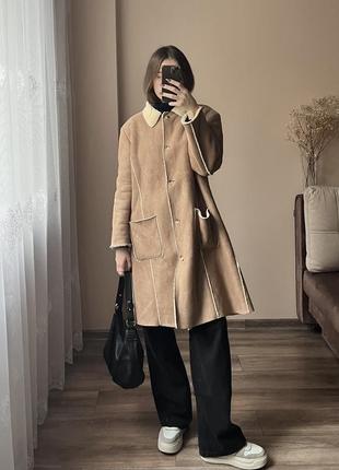 Стильная теплая дубленка