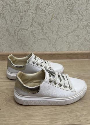 Кеди guess (39р)