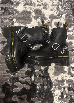 Продам обувь dr.martens