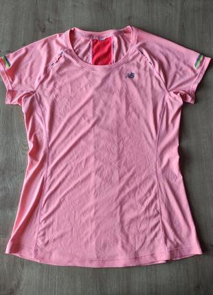 Фірмова жіноча спортивна футболка new balance, s.