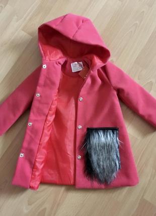Пальто на дівчинку 1-3 роки2 фото
