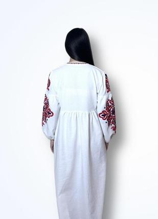 Стильна сукня з вишивкою3 фото