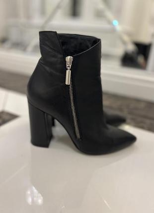 Ботинки из натуральной кожи