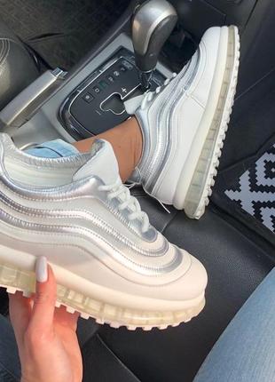 Білі кроси oli