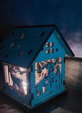 Новогодний домик деревянный с подсветкой на батарейках8 фото