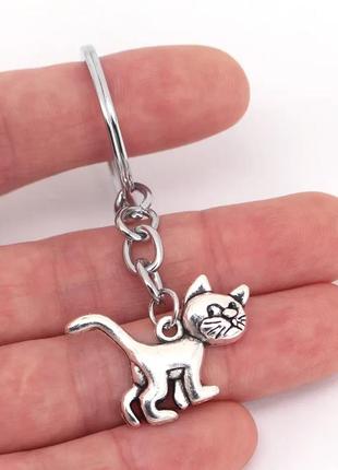 Брелок для ключей кошка в виде кошки cat из  стали