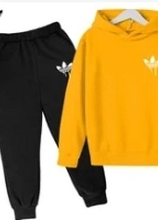 Файний теплий костюм ріст 150