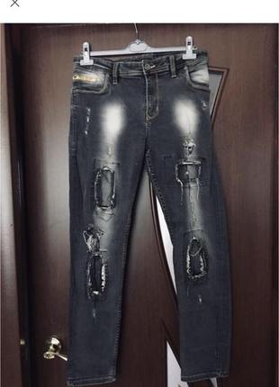 Шикарные фирменные джинсы1 фото