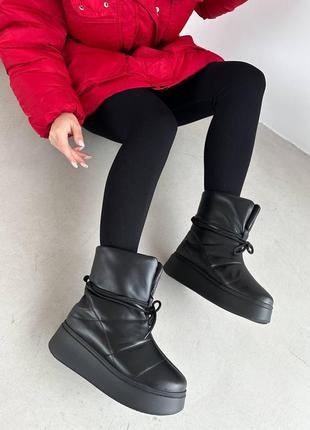 Стильные комфортные черные женские ботинки дутики зимние на высокой подошве, легкие/кожа-женская обувь7 фото