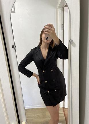 Платье пиджак черное с открытой спиной3 фото