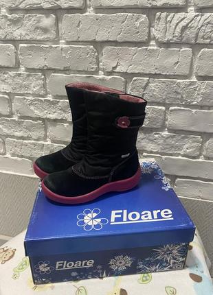 Зимові чобітки для  дівчинки фірми floare