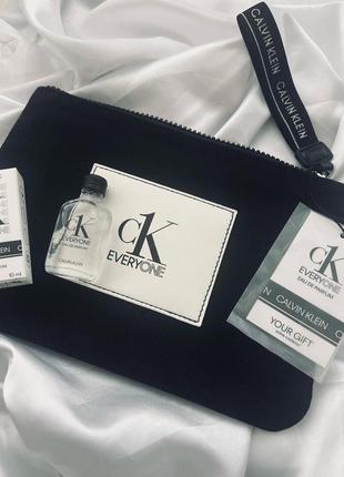 Косметичка calvin klein, оригінал, клатч, кошелек, гаманець, бокс для косметики, органайзер, унісекс1 фото