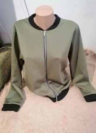 Бомбер / кофта