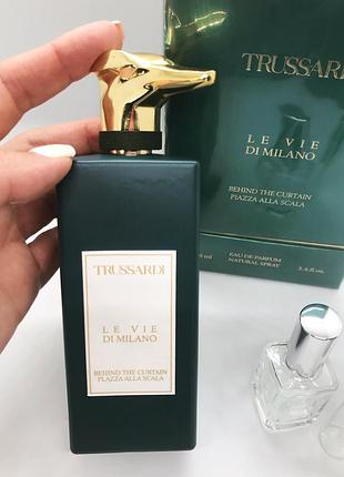 Розпив парфуму  trussardi le vie di milano behind the curtain piazza alla scala