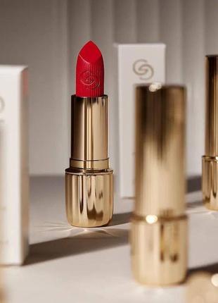 💄матова помада з ефектом сяйва giordani gold spf