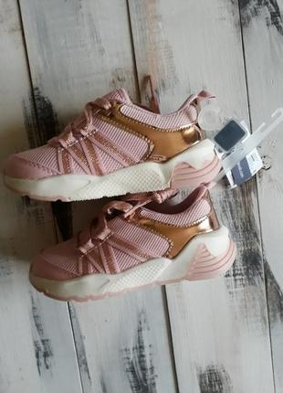 Очень красивые кроссовки 3