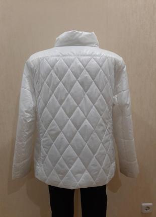 54 и 58р куртка белая демисезонная короткая стеганная ветровка2 фото