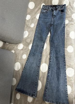 Джинси клеш