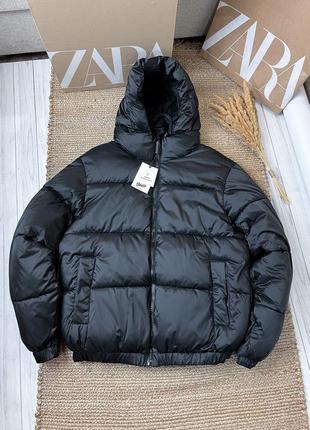 Стеганная водонепроницаемая зимняя куртка в черном цвете pull&bear