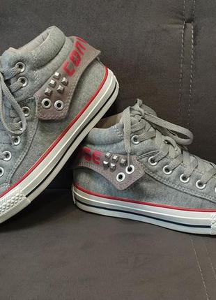 Converse padded best sale collar 1
