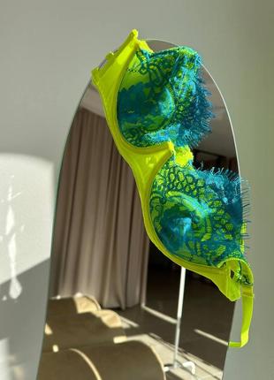 Эротическое белье бюстгальтер стринги пояс для чулок