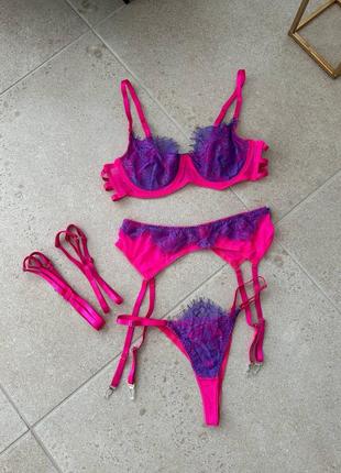 Эротическое белье бюстгальтер стринги пояс для чулок