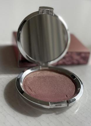 Румяна it cosmetics ombre radiance blush3 фото