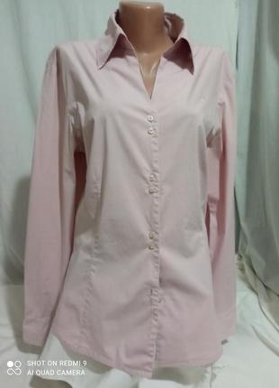 Фірмова класична жіноча сорочка