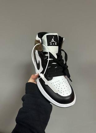 Зимові жіночі кросівки nike air jordan 1 retro winter dark mocha fur хутро4 фото