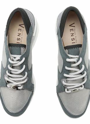 Кожаные кроссовки от vensi 39размера