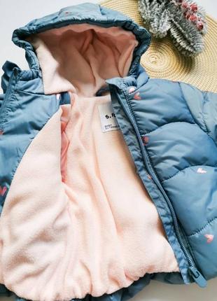 Зимова курточка для дівчинки синя hearts 62 см3 фото