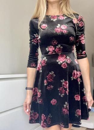 Чорна сукня у квіти  new look розмір xs-s