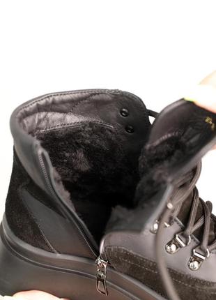 Модные женские черные зимние ботинки на массивной/высокой подошве, замшевые, кожаные на меху, зима6 фото