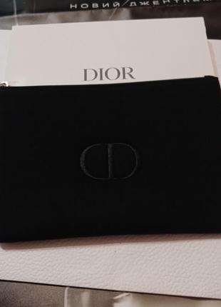 Красивая косметичка dior1 фото